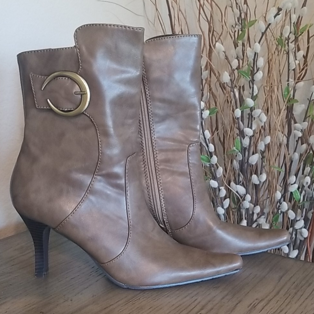 Women's Booties